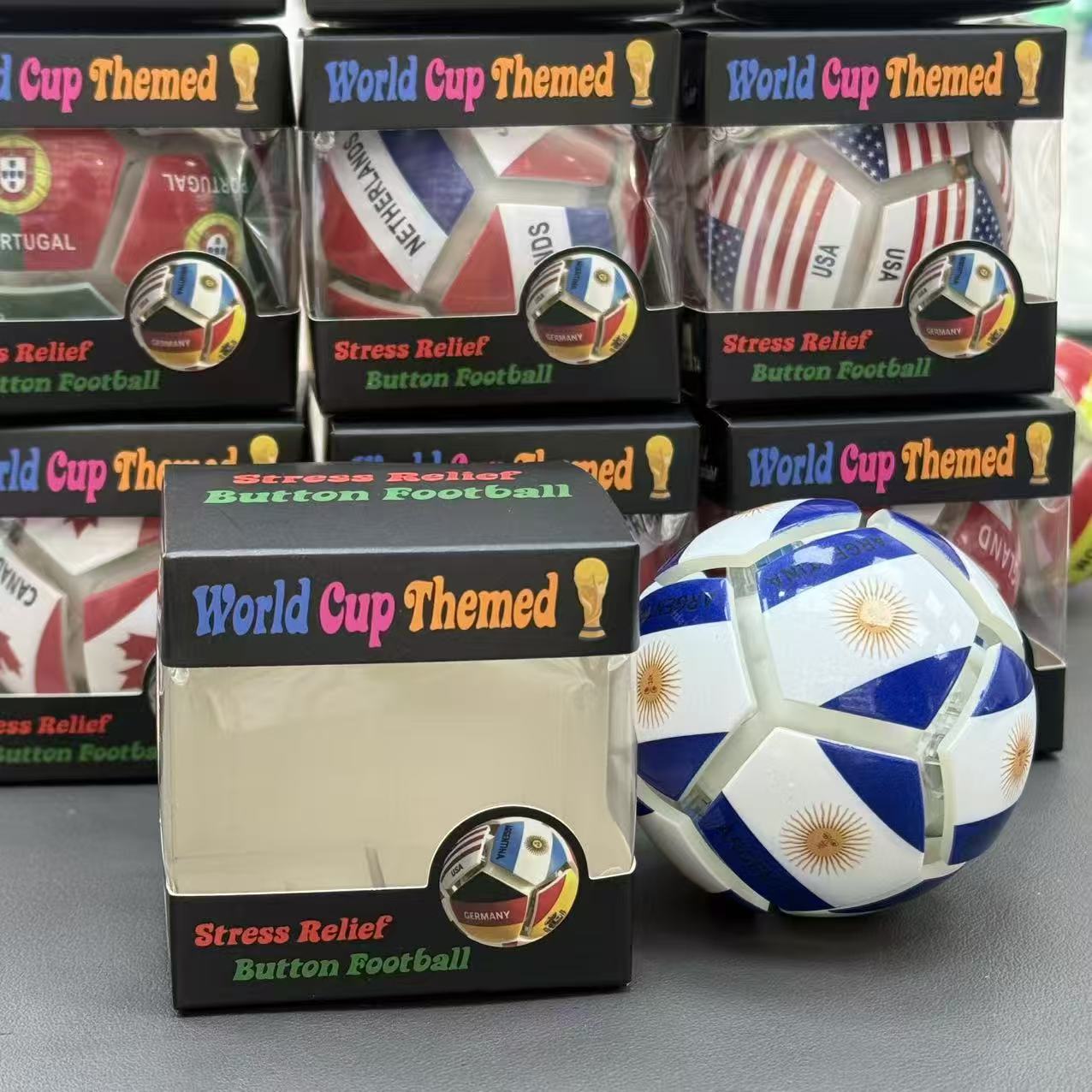 ⚽ Collectible Soccer Fidget Keychain — Press, Click & Carry Your Team Spirit