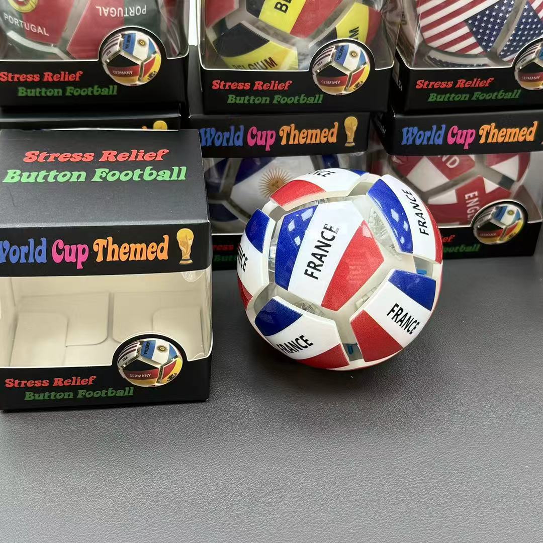 ⚽ Collectible Soccer Fidget Keychain — Press, Click & Carry Your Team Spirit